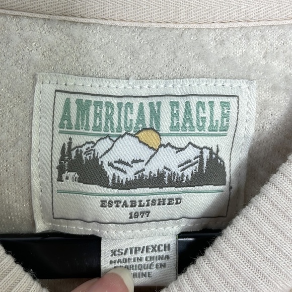 american Eagle teddy sherpa neutral cream crewneck sweatshirt - Picture 6 of 8